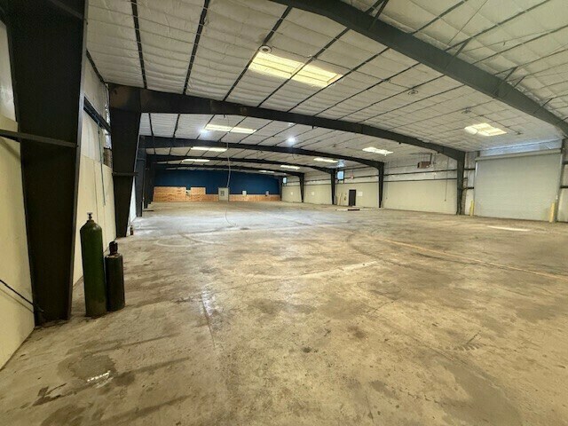 More Photos Of 1128 Brett Dr, Conyers Warehouse For Lease