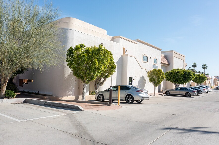 More Photos Of 73151 El Paseo, Palm Desert Storefront Retail Office For Sale