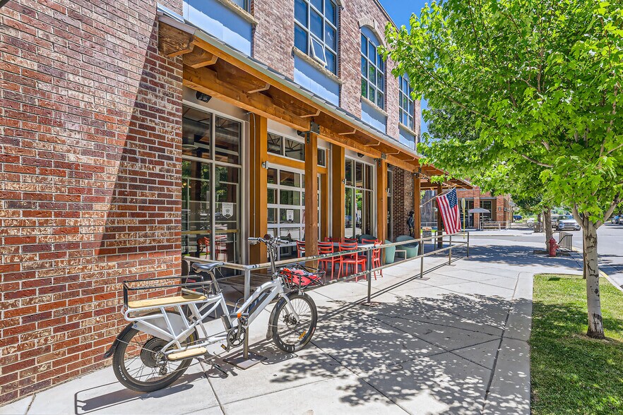 More Photos Of 1099 Capitol St, Eagle Office For Sale