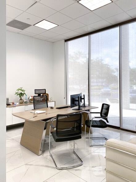 More Photos Of 7200 Corporate Center Dr, Miami Unknown For Lease