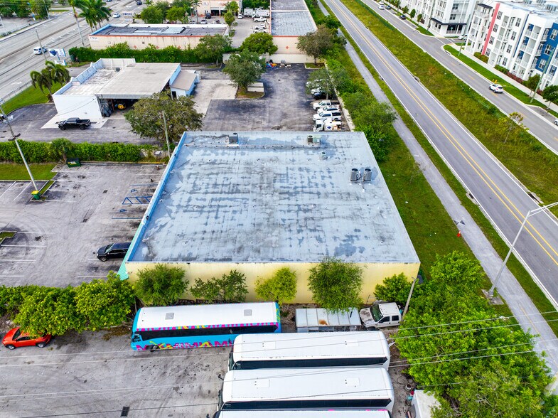 More Photos Of 27330 S Dixie Hwy, Homestead Storefront Retail Office For Sale