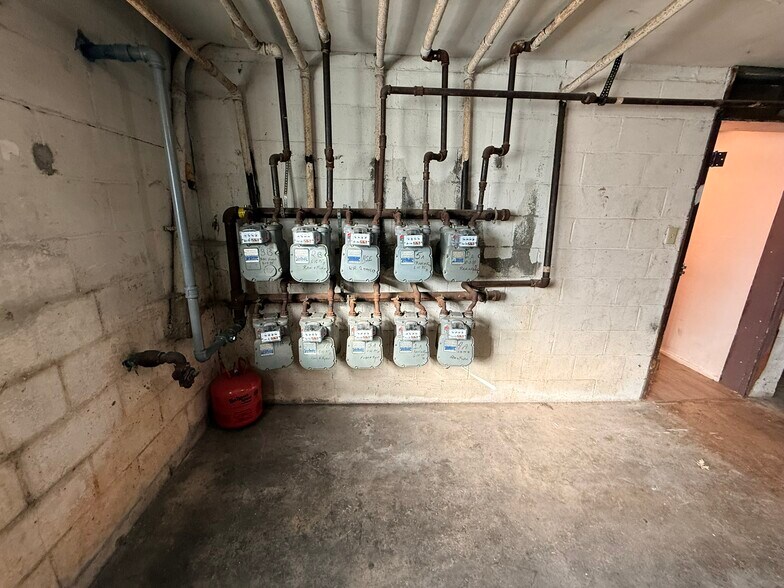 More Photos Of 2535-2537 Lysle Rd, Cincinnati Apartments For Sale