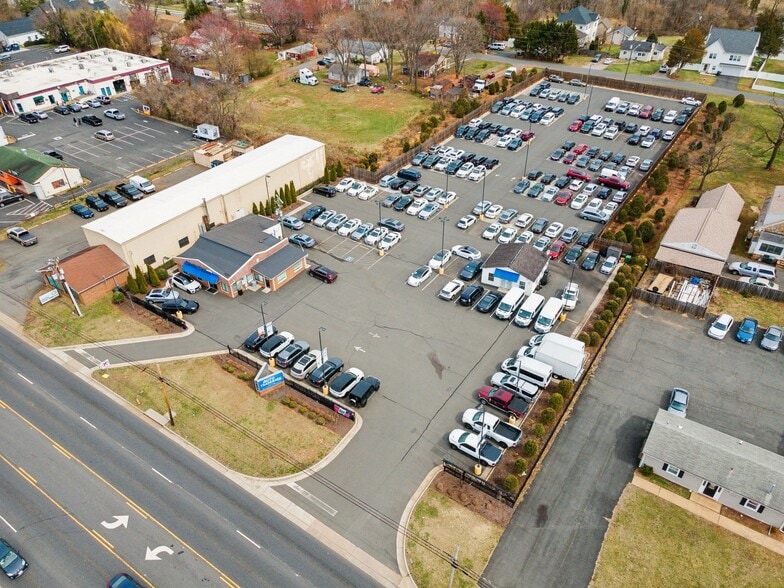 More Photos Of 7591 Centreville Rd, Manassas Auto Dealership For Sale