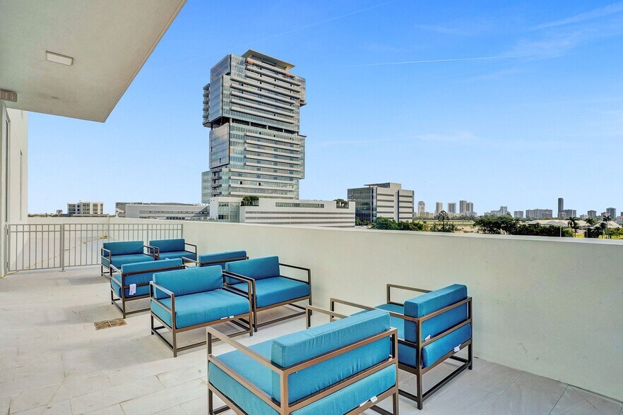 More Photos Of 2820 NE 214th St, Aventura Loft Creative Space For Sale
