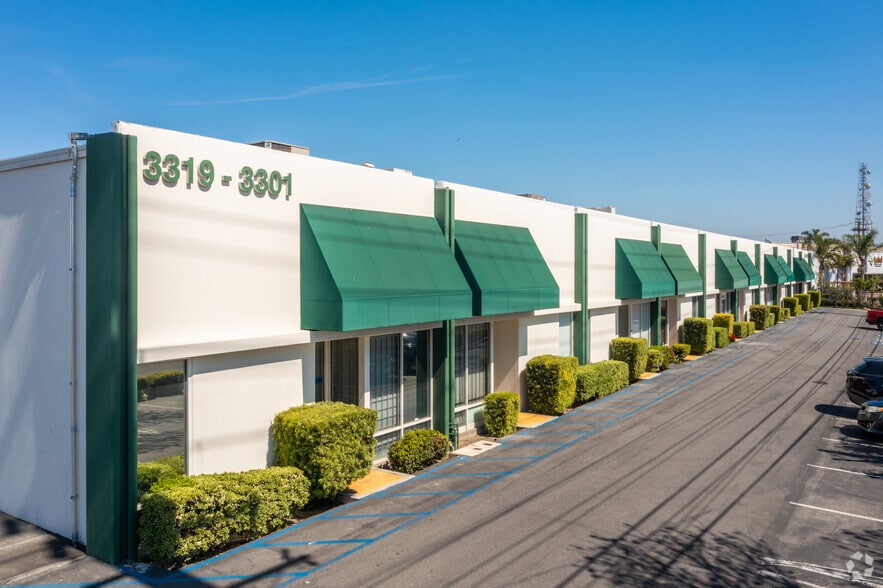 More Photos Of 3301-3321 W Warner Ave, Santa Ana Warehouse For Lease