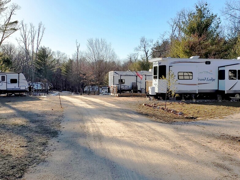 More Photos Of N5428 24th Ave, Wild Rose Trailer Camper Park For Sale