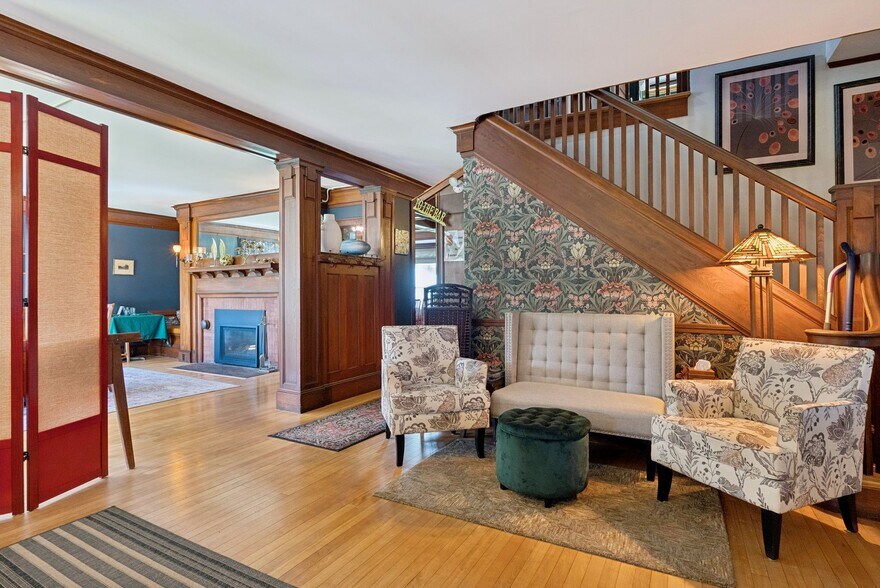 More Photos Of 548 Main St, Fryeburg Hotel For Sale