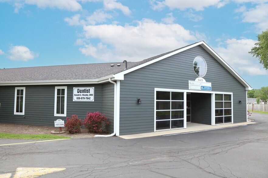 More Photos Of 1605 W Wilson St, Batavia Medical For Lease