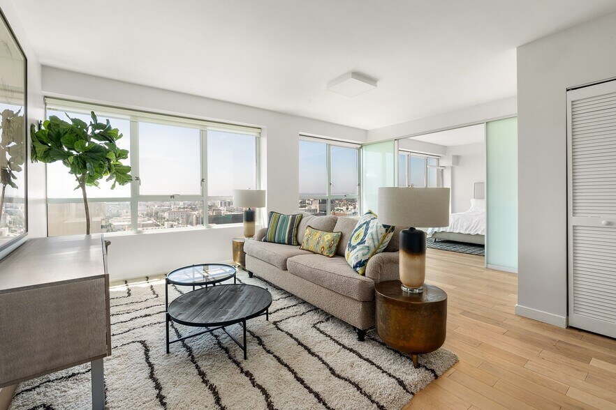 More Photos Of 3460 W 7th St, Los Angeles Apartments For Lease