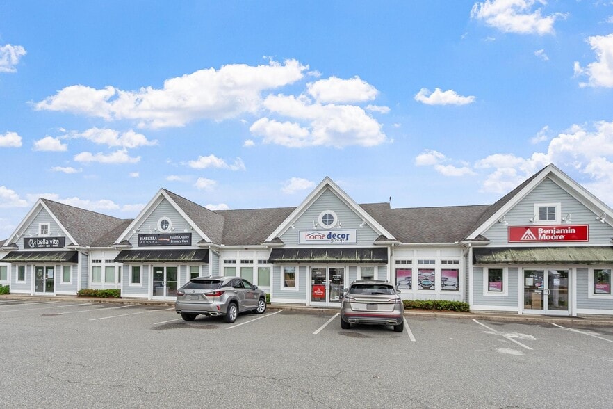 Primary Photo Of 1005-1025 Osgood St, North Andover Storefront Retail Office For Sale