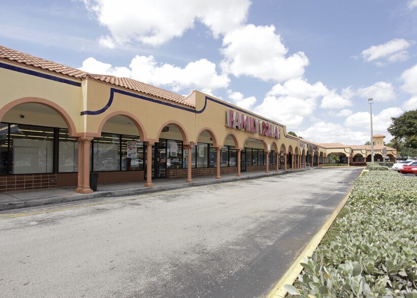 More Photos Of 3100-4661 W Commercial Blvd, Tamarac General Retail For Lease