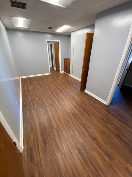More Photos Of 3081-3089 Old Washington Rd, Waldorf General Retail For Lease