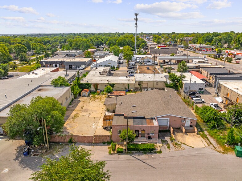 More Photos Of 319 W 79th Ter, Kansas City Warehouse For Lease