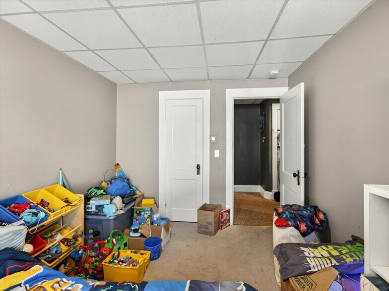 More Photos Of 9 S Main St, Manchester Storefront Retail Residential For Sale