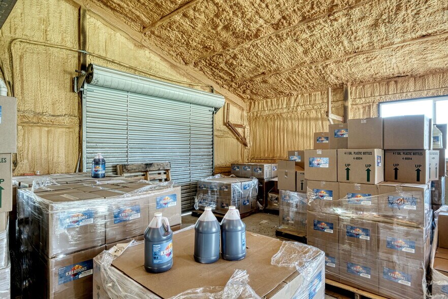 More Photos Of 11 Applegate Cir, Round Rock Distribution For Lease