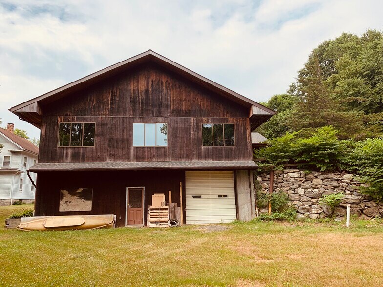 More Photos Of 222 Pines Bridge Rd, Beacon Falls Flex For Sale