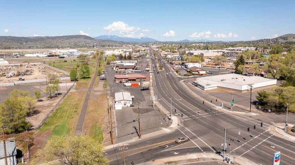 More Photos Of 3350 S 6th St, Klamath Falls Auto Dealership For Sale