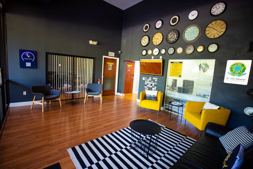 More Photos Of 2295 S Hiawassee Rd, Orlando Coworking Space