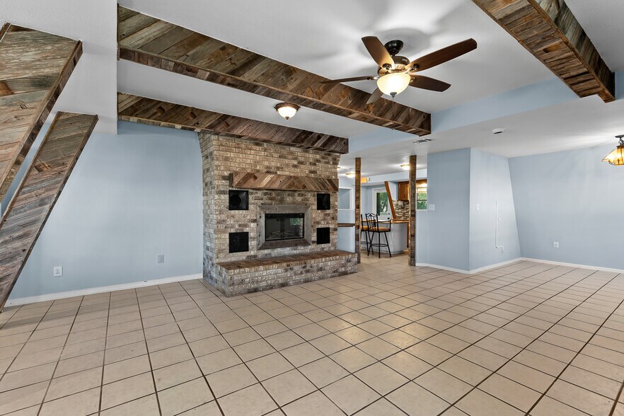 More Photos Of 20500 Keilman Ln, Pflugerville Loft Creative Space For Lease