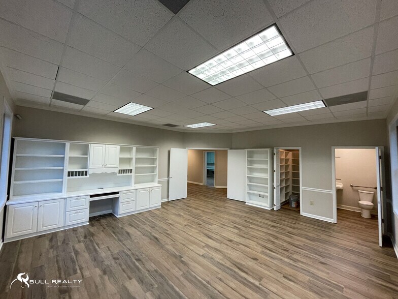 More Photos Of 247 Lana Dr, Gray Office For Sale