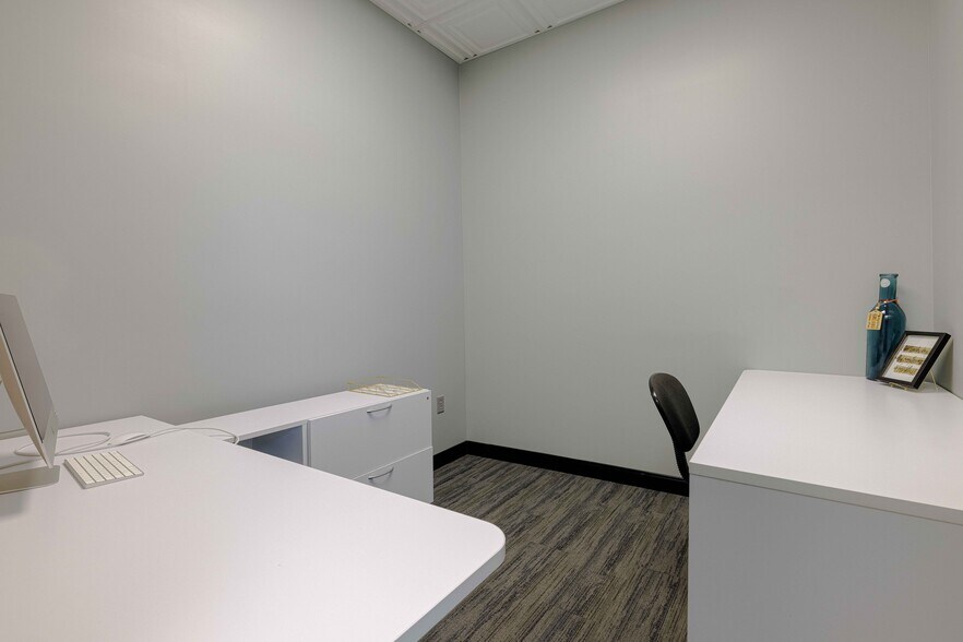 More Photos Of 4471 41st Ave, Columbus Medical For Lease