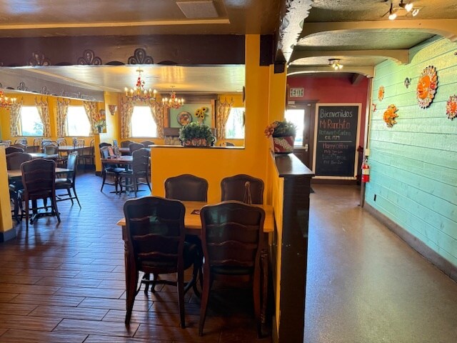 More Photos Of 1964 W Foothill Blvd, Upland Restaurant For Sale