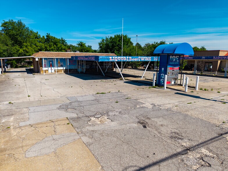 Primary Photo Of 400 S Air Depot Blvd, Oklahoma City Freestanding For Sale