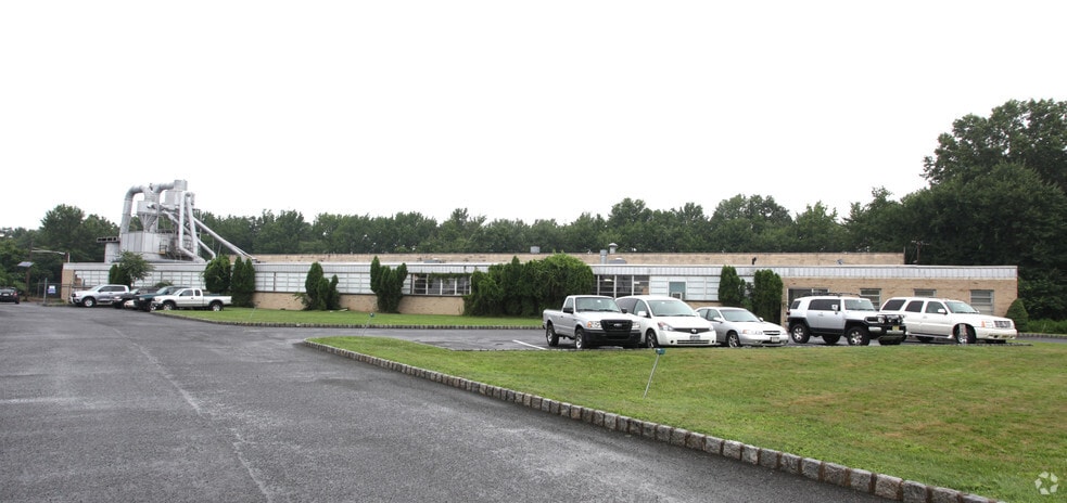 More Photos Of 15 Harmich Rd, South Plainfield Manufacturing For Sale