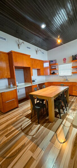 More Photos Of 4900 N Moorefield Rd, Mission Office Residential For Sale