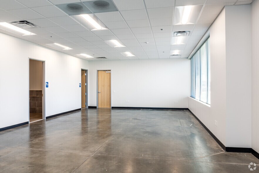 More Photos Of 7450 Clayton St, Denver Warehouse For Lease