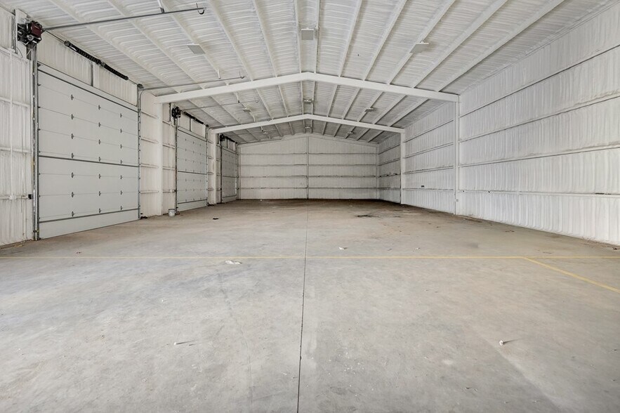 More Photos Of 2466 N FM 1936, Odessa Warehouse For Lease