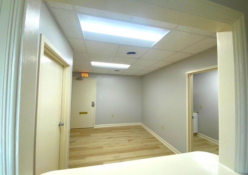 More Photos Of 413 Commonwealth Ave, Catonsville Medical For Lease