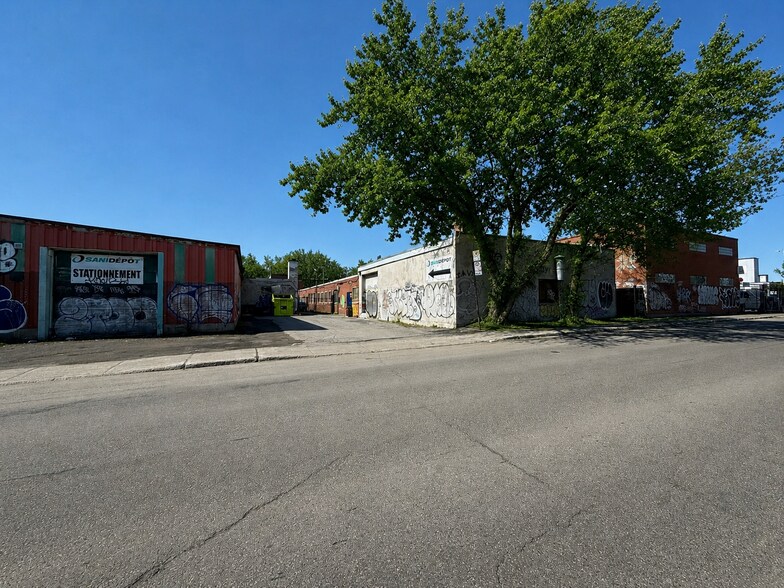 More Photos Of 4278 St Frontenac, Frontenac Auto Repair For Sale