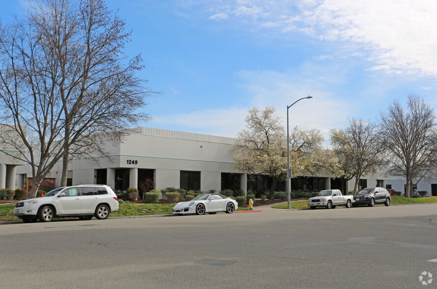 More Photos Of 1241 Quarry Ln, Pleasanton Unknown For Lease