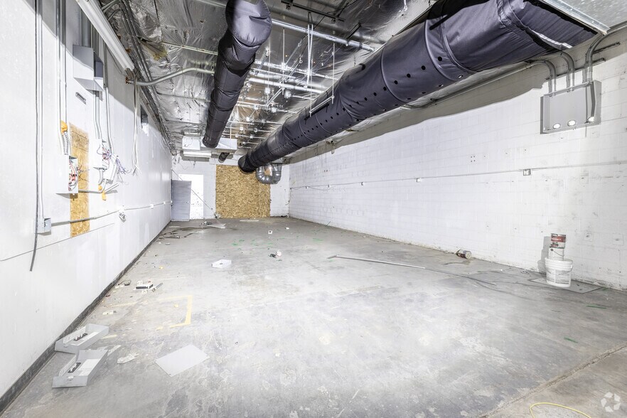 More Photos Of 1001 W Center Ave, Denver Warehouse For Sale