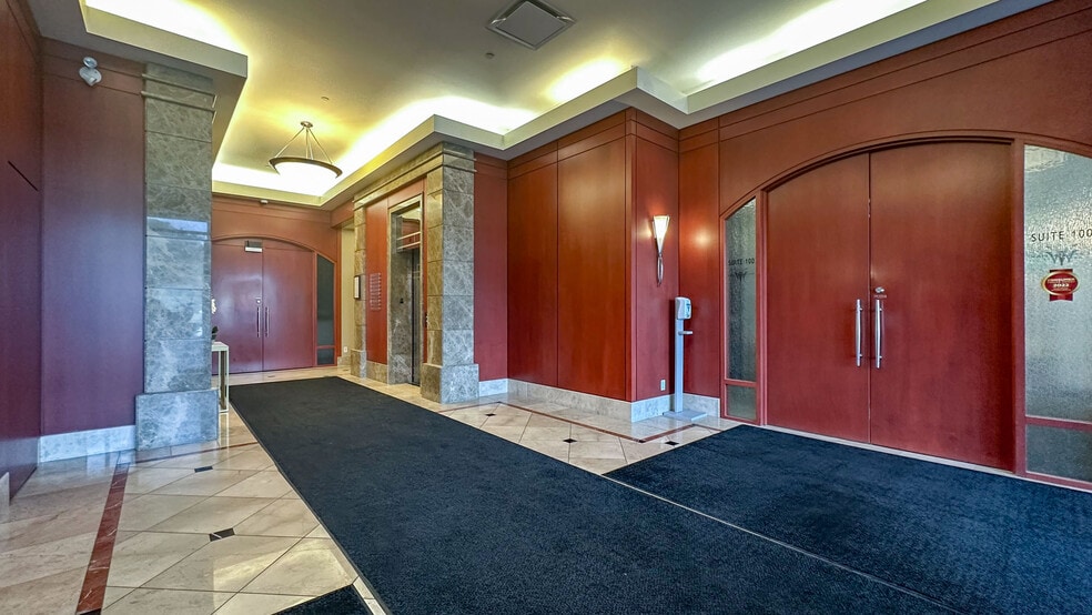 More Photos Of 1060 Manhattan Dr, Kelowna Office For Lease