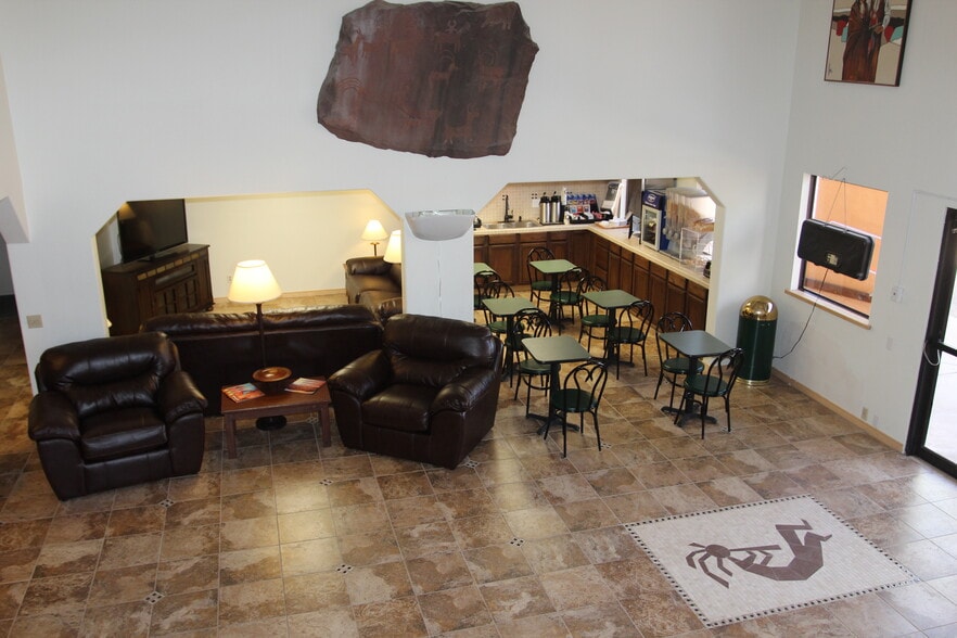 More Photos Of MM 28 Highway 276 Lodge, Lake Powell Hotel For Sale