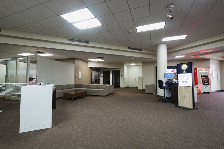 More Photos Of 4000 Garth Rd, Baytown Medical For Sale