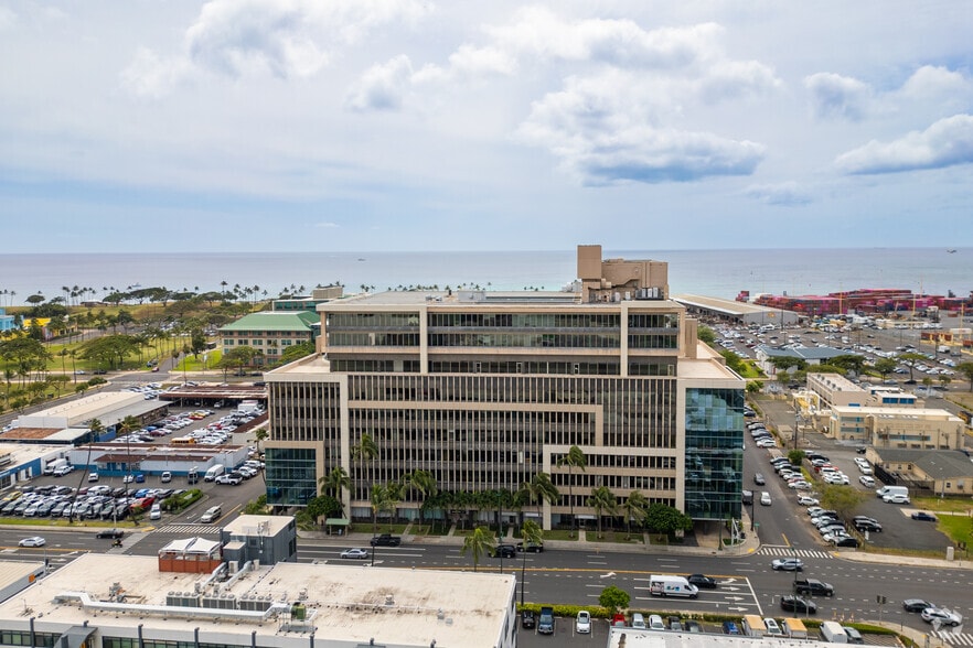 More Photos Of 677 Ala Moana Blvd, Honolulu Office For Lease