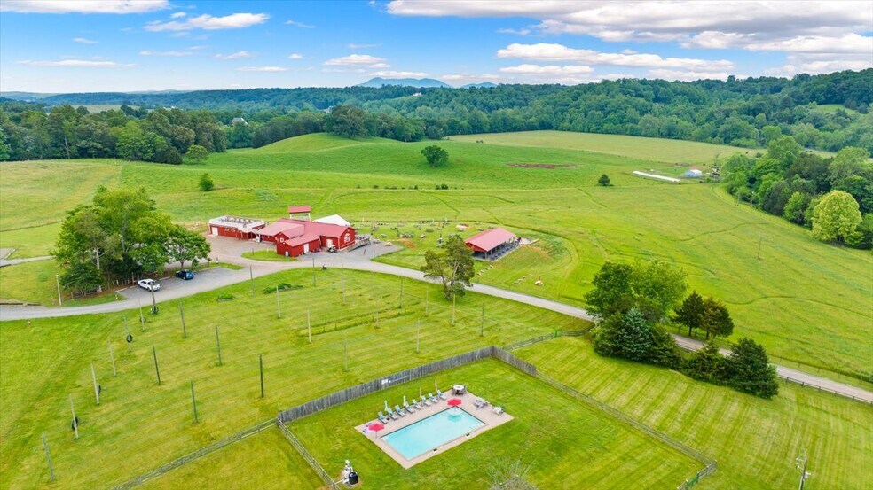 Primary Photo Of 1830 Thrift Rd, Madison Winery Vineyard For Sale