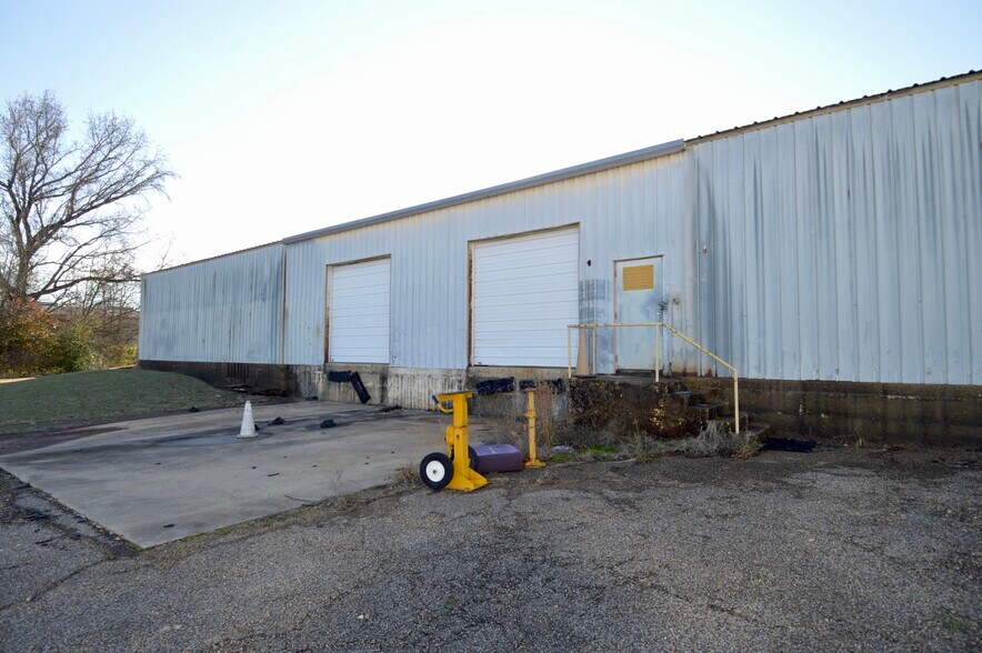 More Photos Of 1300 S Bolton St, Jacksonville Warehouse For Sale