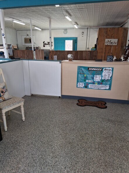 More Photos Of 22 Riverview Ave, Pikeville Freestanding For Sale