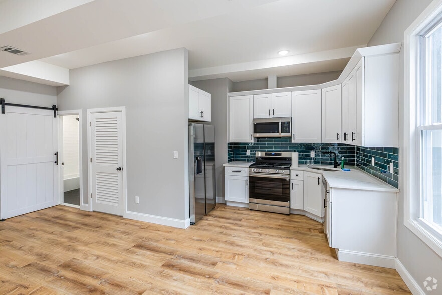 More Photos Of 1074 Summit Ave, Jersey City Apartments For Sale