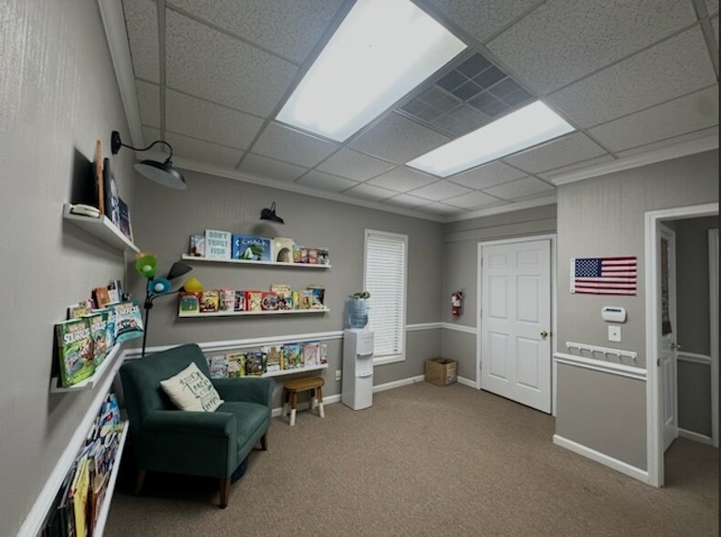 More Photos Of 3401 Highway 153, Piedmont Office Residential For Lease