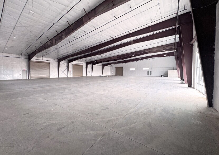 More Photos Of 1180 Exchange, Bernalillo Specialty For Lease