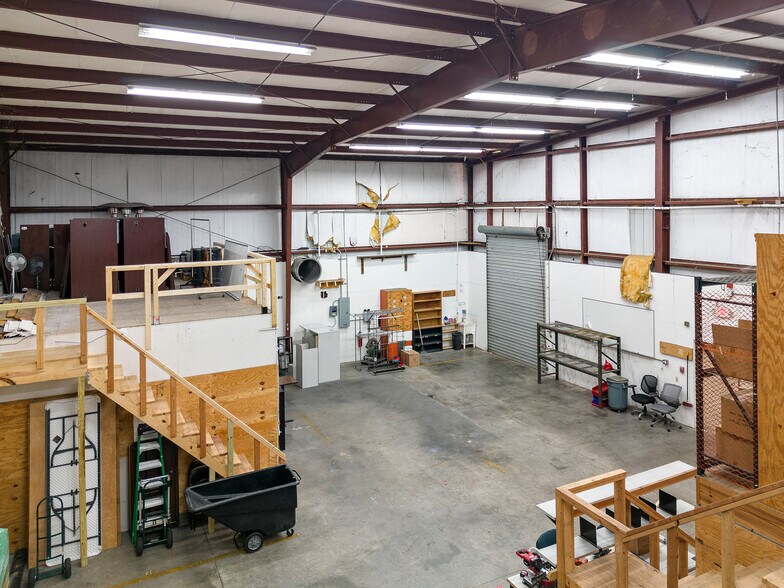 More Photos Of 2725 Center Pl, Melbourne Research And Development For Sale