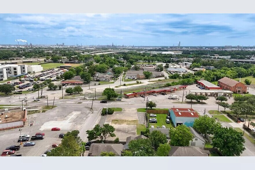 More Photos Of 2002 Broadway St, Houston Land For Sale