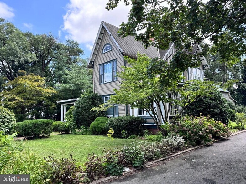 More Photos Of 222 S Washington St, Millsboro Multifamily For Sale