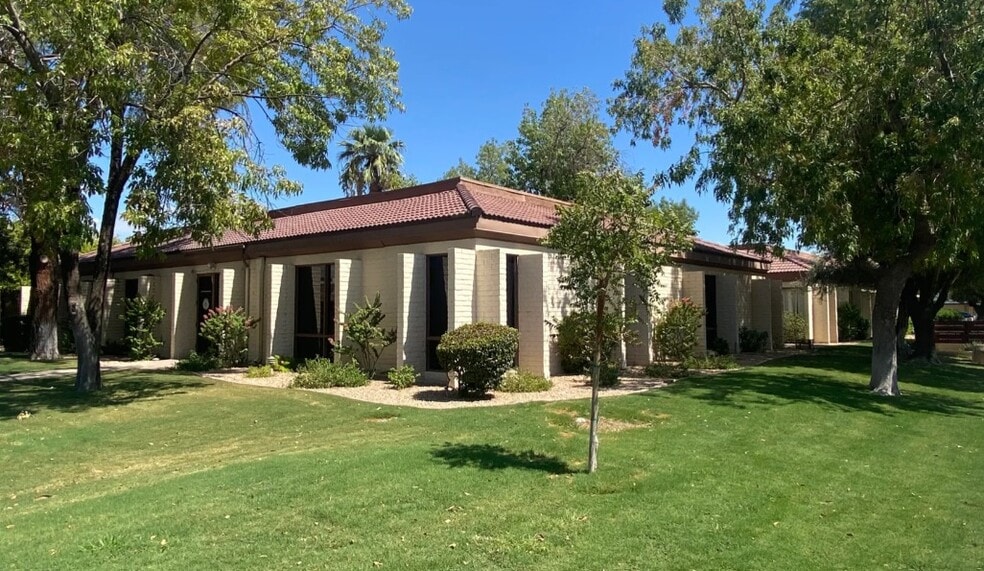 More Photos Of 4651 S Lakeshore Dr, Tempe Office For Lease