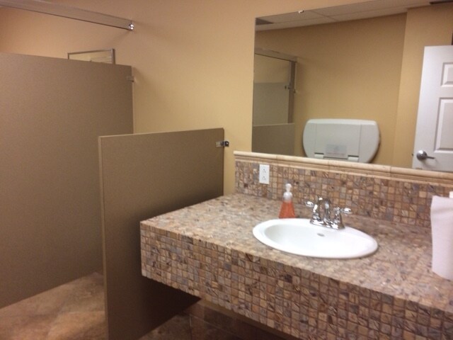 More Photos Of 2990 Gulf Breeze Pky, Gulf Breeze Medical For Lease